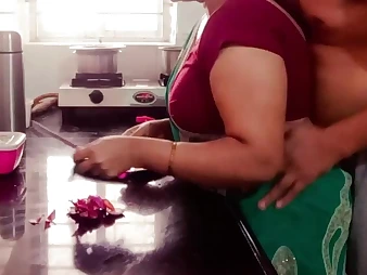 Your_Riya's Indian stepmom is the ultimate fantasy for nasty desi amateurs
