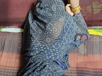 Witness Indian Bhabhi Ki Staggering & Indian Bhabhi was By Hubby Clear Vid