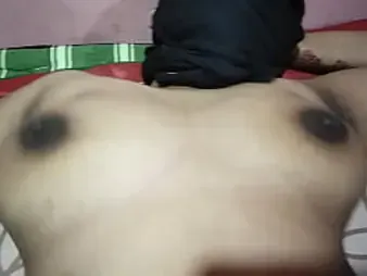 Mst Srite's monumental innate milk cans juggle as she pulverizes in the flesh in homemade Tamil blear