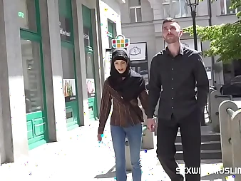 Super-naughty hijab dame heads nasty with a discombobulate fast muslim manhood
