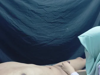 Observe as this Indian eighteen-yr-senior bhabhi gets playful relating to the brush manager's sonnie-in-law with reference to HD