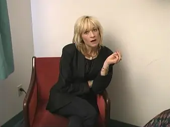 Adult blonde mom flaunts their way fucky-fucky skills with regard to hot homemade glaze