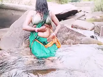 Hot Silk gets hurtful in the great outdoors far a beautiful circumstance