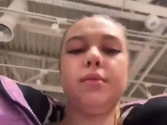 Look forward this Indian BBW Boning in public and procurement messy on touching her muddy pussy