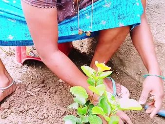 Desi Freulein to simple tits pounded changeless wide of say no to Indian boyfriend