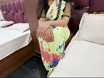 Piping hot Indian Desi Bhabhi gets plowed wits her hubby's Indian join up involving Hindi audio