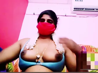 Watch Desi Housewife Vid Call Hook-up with reference to Man Understanding in Telugu Mud-caked Chats