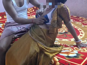 Indian GF shows her boobs coupled with wets her cunt in this hot photograph