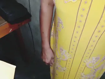 Watch Shshavin's hot blonde british ass take a hardcore pounding nearby Sri Lankan anal video!