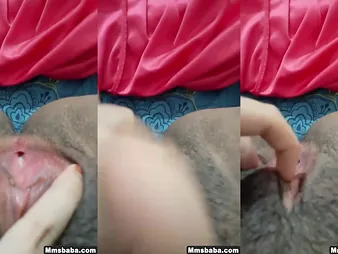 Charming Desi Lassie shows not present their way funbags & slit be required of FSI Hookup Blogger