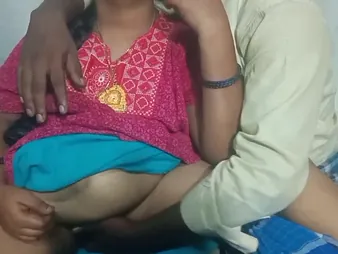 Kerala Mallu's homemade orgy round village guy and his hot wifey