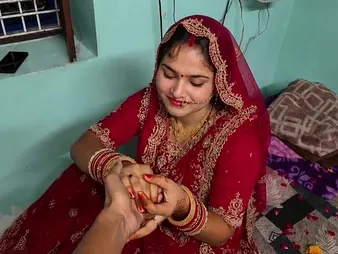 Molten Desi Honeymoon: A Newly Married Duo's Rectal Escapade in Hindi